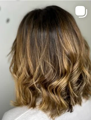 Mechas y matices cálidos